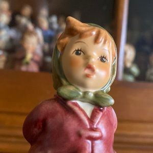 COPY 1 - 💛TM8 ‘Clear As A Bell’ Hummel Goebel #2181